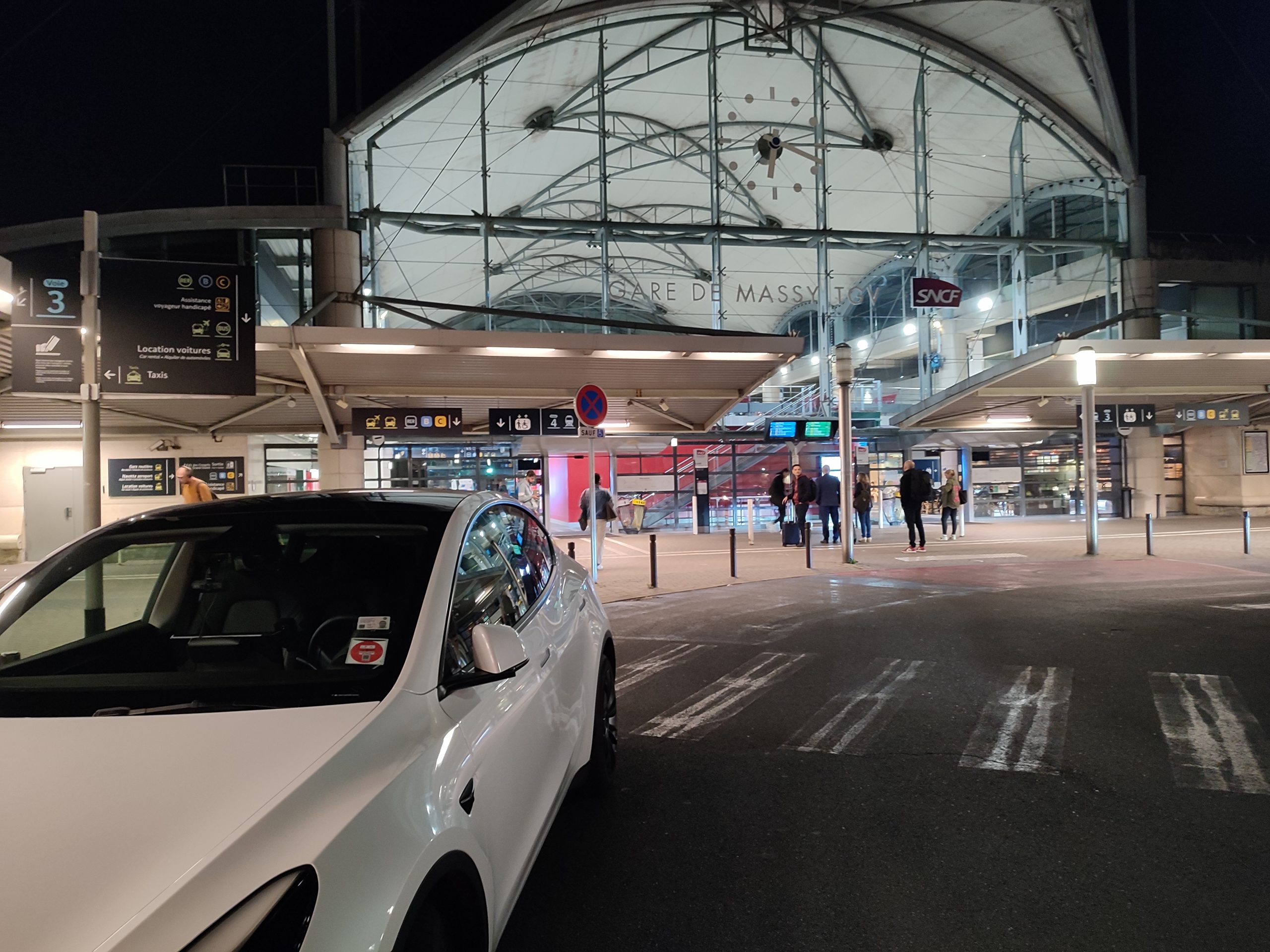 Chauffeur VTC gare de Massy TGV – Visites touristiques et mise à disposition