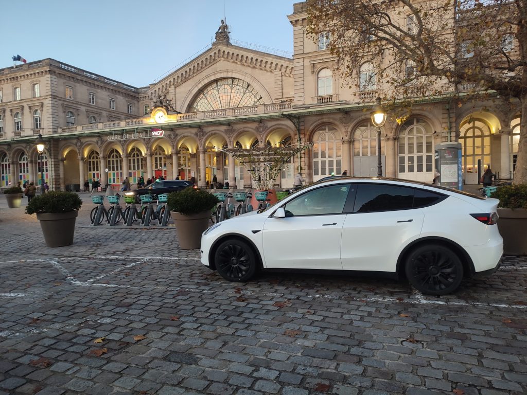 Rail travel and private chauffeur transfers at Gare de l’Est