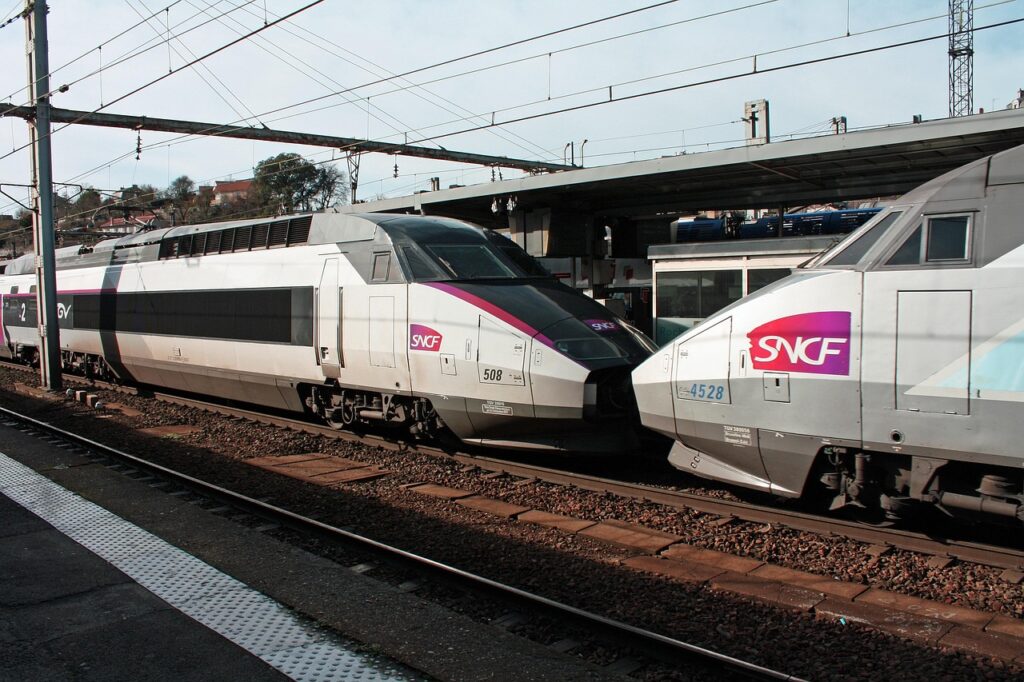 CDG 2 TGV – First Class Partner private chauffeur service Rail travel and private chauffeur transfers at CDG 2 TGV