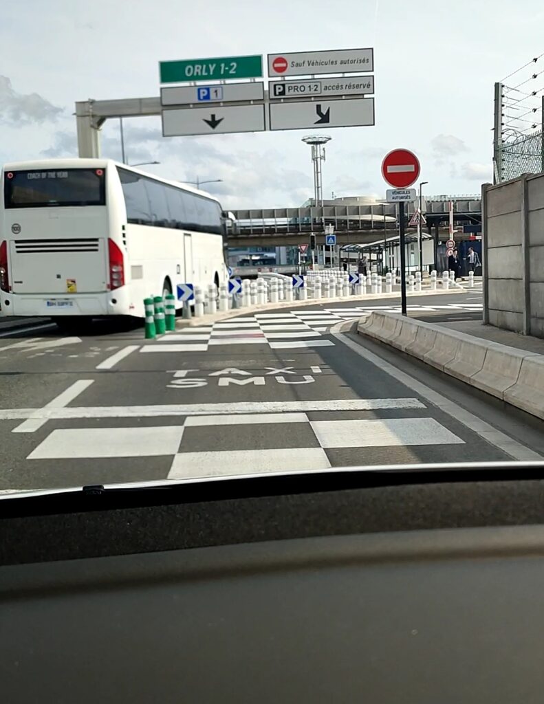 Chauffeur VTC aéroport Orly terminal 2