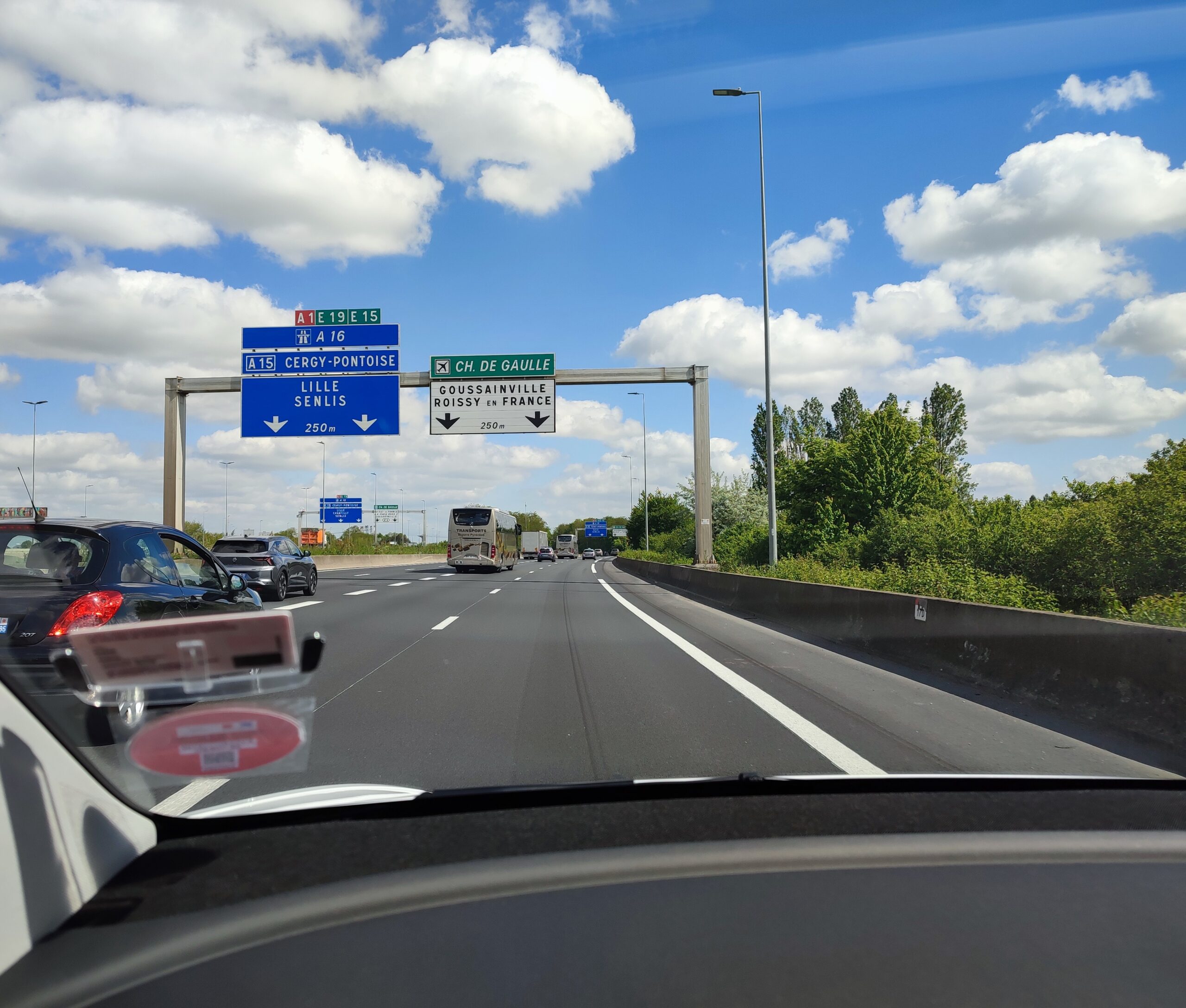 Private chauffeur service in Ermont