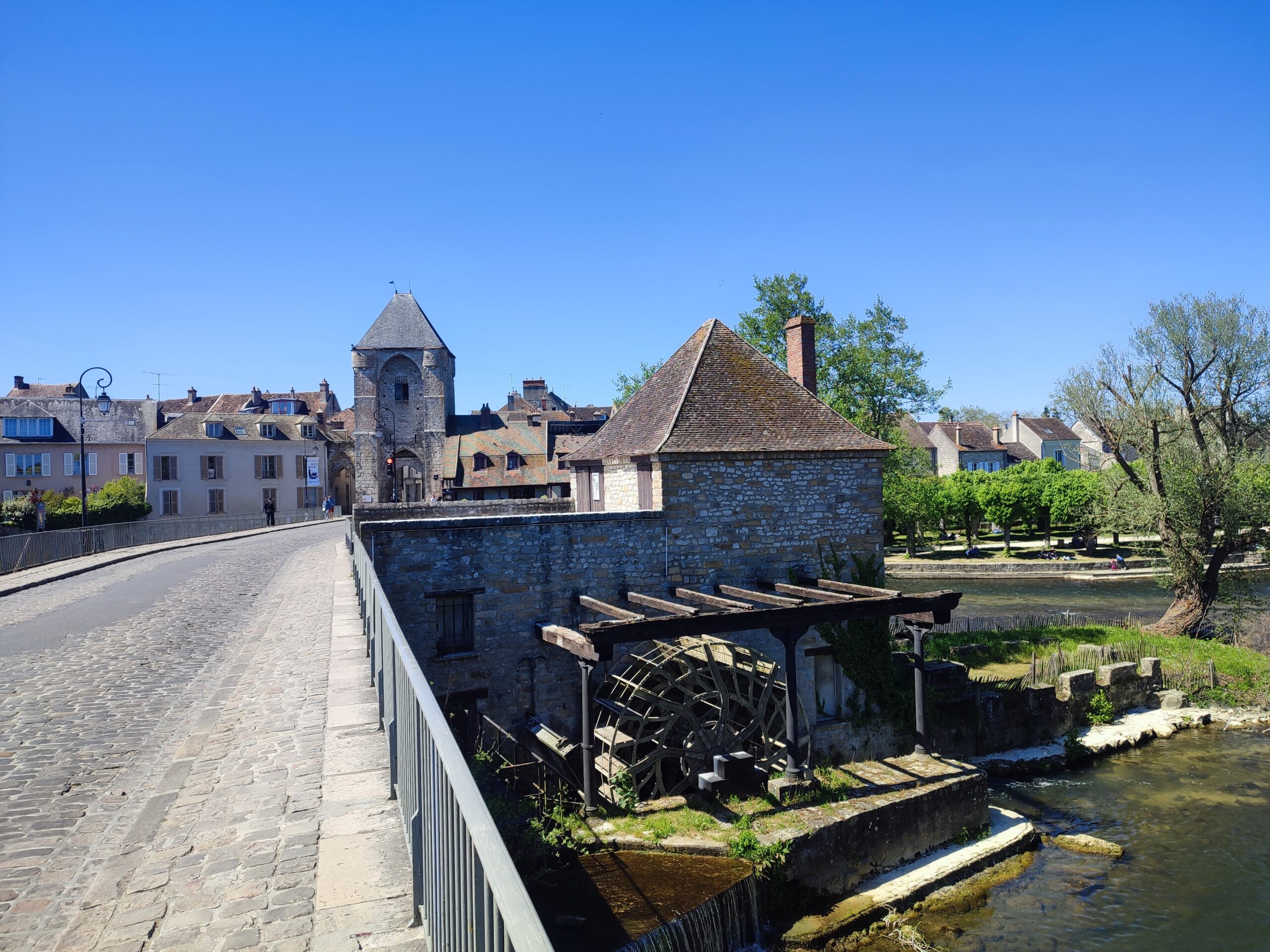 First Class Partner private chauffeur service serving Moret-sur-Loing